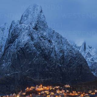 Winter Norway village wallpaper