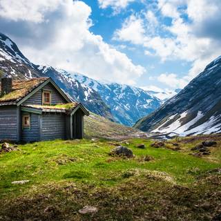 Desktop cabin winter wallpaper