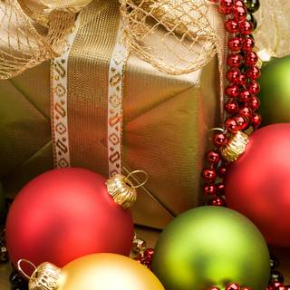 Red Christmas iPhone wallpaper