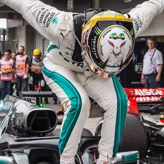 F1 celebration wallpaper