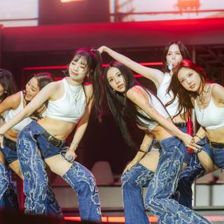 Twice 2025 wallpaper