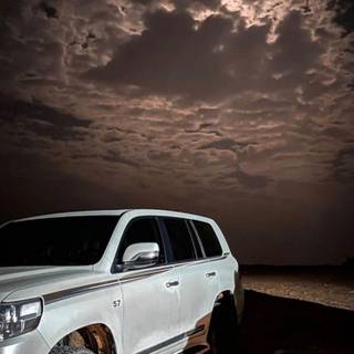 Land Cruiser HD 4k iPhone wallpaper