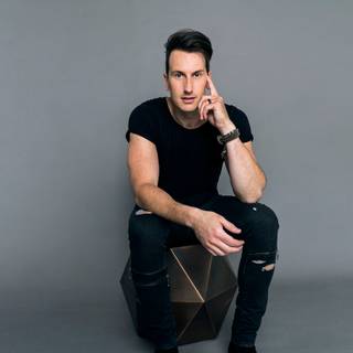 Russell Dickerson wallpaper