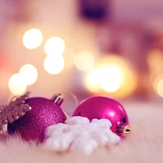 Pink Christmas 4k wallpaper