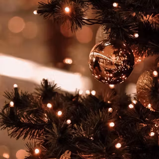 Ornaments Christmas wallpaper