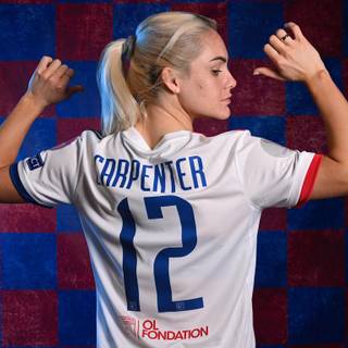 Ellie Carpenter wallpaper