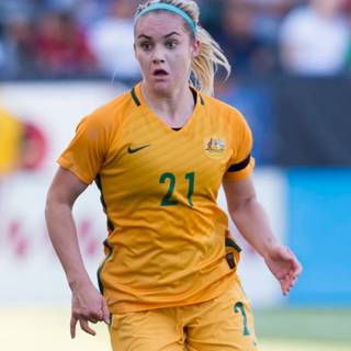 Ellie Carpenter wallpaper