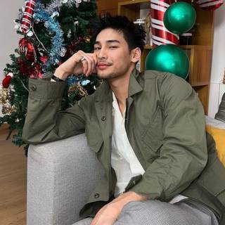 Nattawin Wattanagitiphat wallpaper