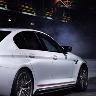 BMW M5 white wallpaper