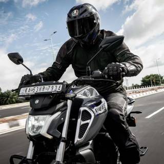 Yamaha FZS FI V4 wallpaper