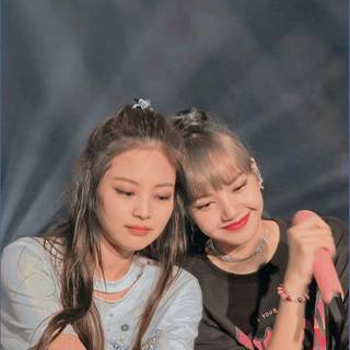 Blackpink Jennie and Lisa wallpaper