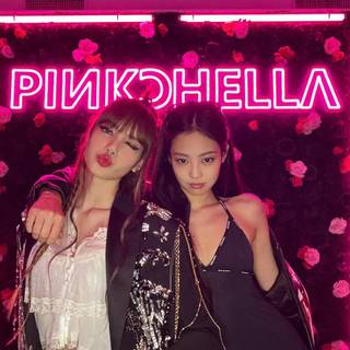 Blackpink Jennie and Lisa wallpaper