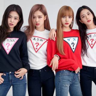 Blackpink Jennie and Lisa wallpaper