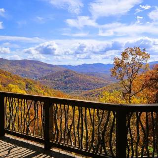 Autumn cabin view wallpaper