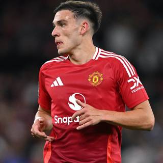 Manchester United 2025 desktop wallpaper