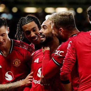 Manchester United 2025 desktop wallpaper