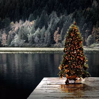 Christmas lake wallpaper