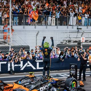 Lando Norris Abu Dhabi 2025 wallpaper