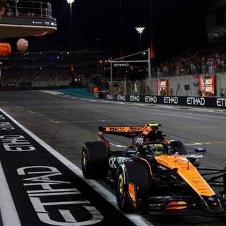 Lando Norris Abu Dhabi 2025 wallpaper