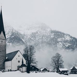 Cozy winter town wallpaper