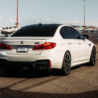 BMW M5 laptop wallpaper