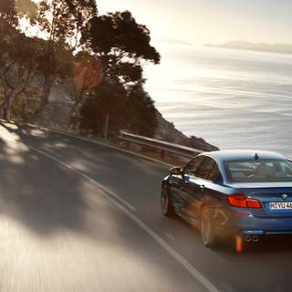 BMW M5 laptop wallpaper