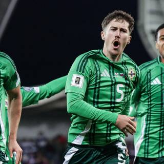 2560x1440 green wallpaper