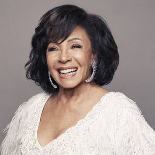 Shirley Bassey wallpaper