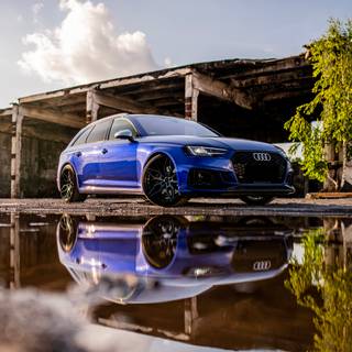 Audi RS4 Avant wallpaper