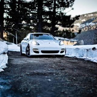 Porsche Panamera winter wallpaper