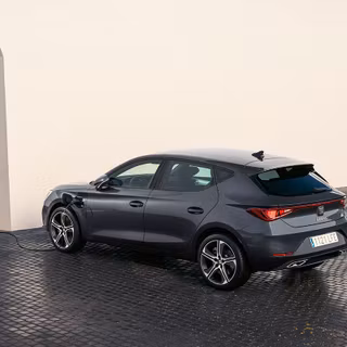 Seat Leon 2025 wallpaper