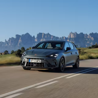 Seat Leon 2025 wallpaper