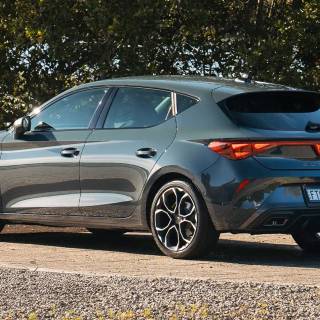 Seat Leon 2025 wallpaper