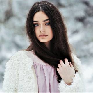 Winter girl portrait wallpaper