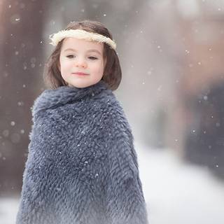 Winter girl portrait wallpaper