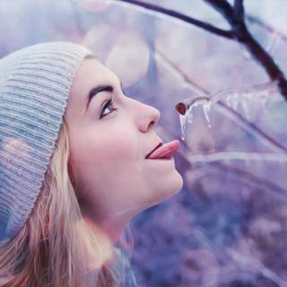 Winter girl portrait wallpaper