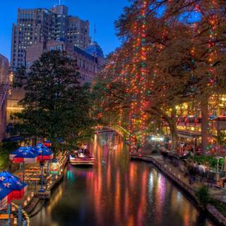 Christmas river wallpaper