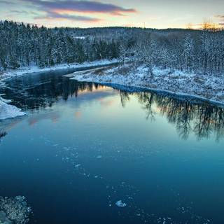Christmas river wallpaper