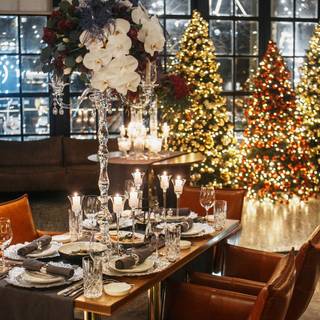 Christmas restaurant wallpaper