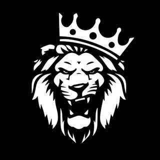 Lion with a crown wallpaper