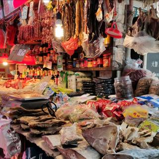 China flea market wallpaper