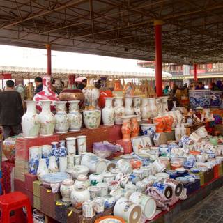 China flea market wallpaper