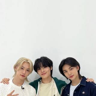 Hyunjin and Felix phone wallpaper