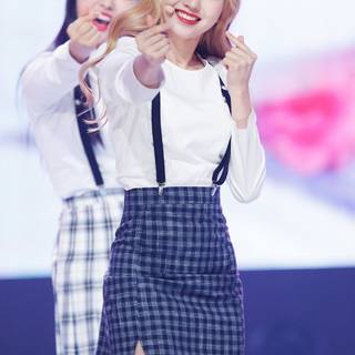 Loona yyxy wallpaper