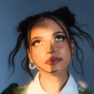 Nina Chuba wallpaper