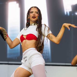 Nina Chuba wallpaper