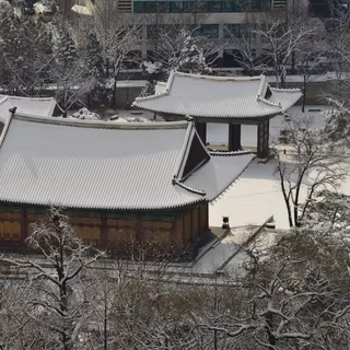 Winter Korean Christmas wallpaper