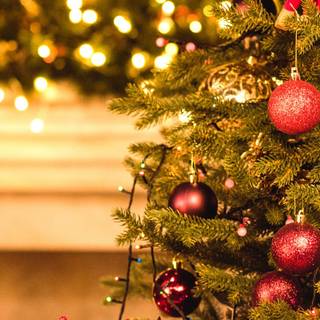 Christmas iPhone 14 Pro Max wallpaper