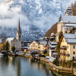 Hallstatt winter 2560x1440 wallpaper