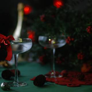 Christmas cocktail wallpaper